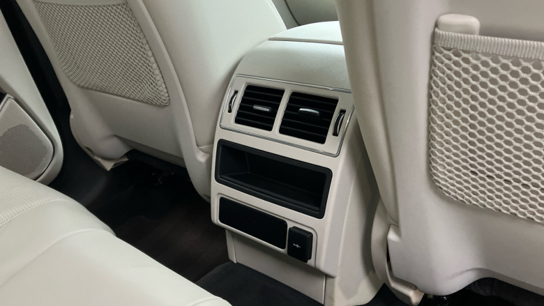 Jaguar F-Pace 2.0 D200 R-Dynamic Black 5dr Auto AWD Diesel Estate